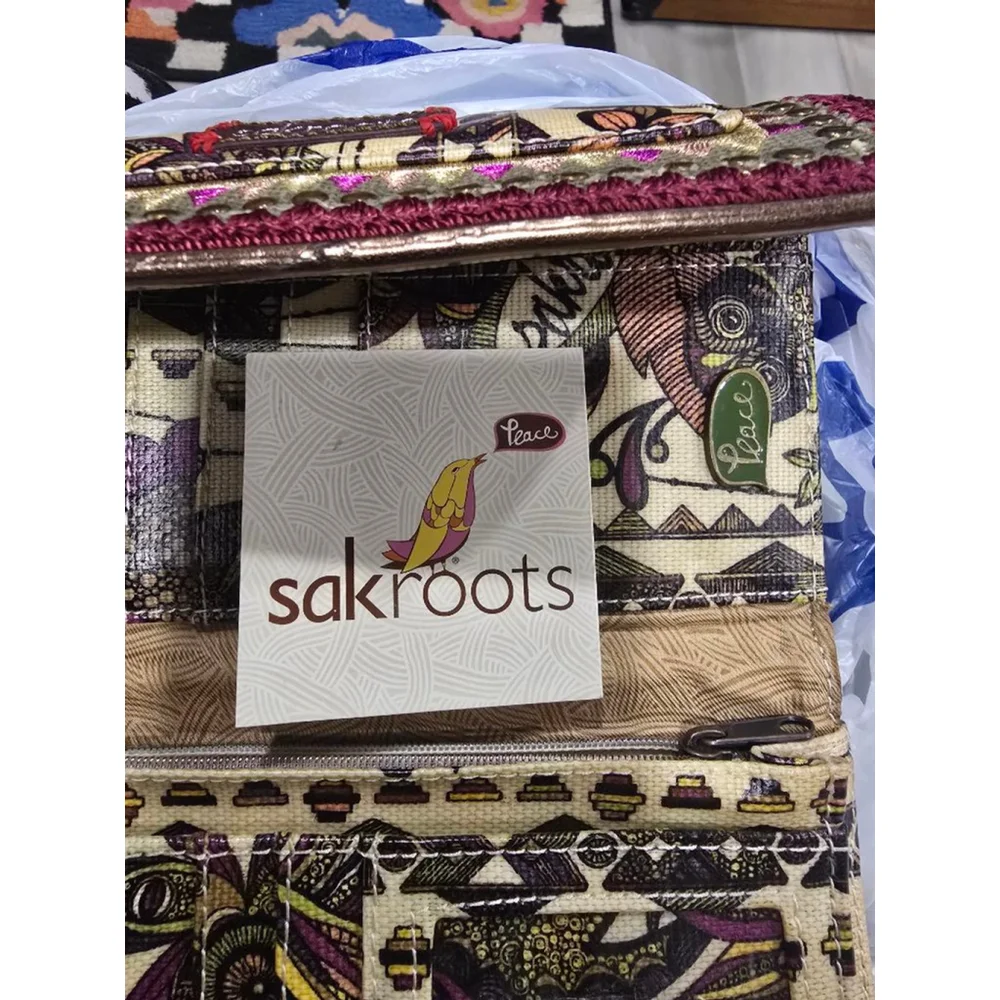 Women's Sakroots Artist Circle Wallet Beige Purple Pattern